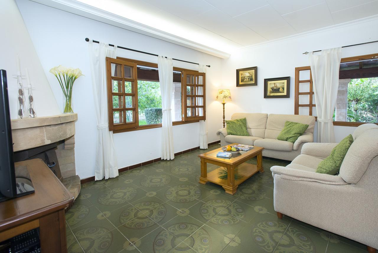 Owl Booking Villa March - 10 Min Walk To The Old Town بويينسا المظهر الخارجي الصورة